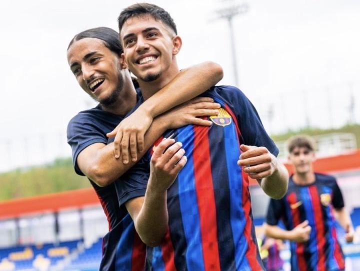 罗马诺：巴萨19岁前锋阿霍马克将免签加盟比利亚雷亚尔