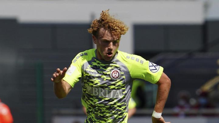 踢球者：柏林联合即将签下威恩威斯巴登前锋霍勒巴赫