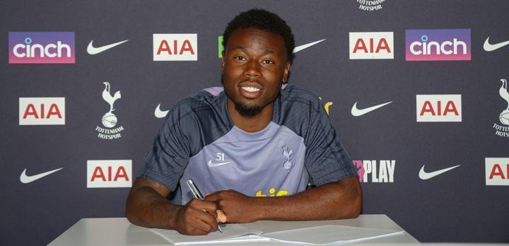 热刺官方：与小将尼莱-约翰签约新合同，合约至2025年