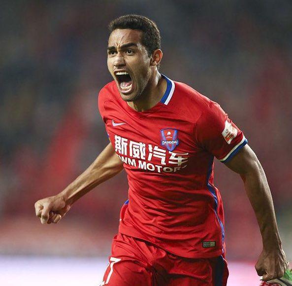 据巴西媒体报道，曾效力于深圳，重庆两支队伍的球员