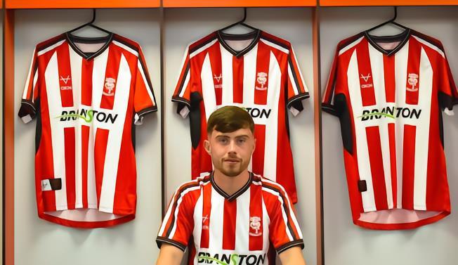 官方 : 林肯城与爱尔兰后卫鲁汉签下续约合同