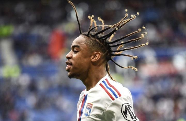 罗马诺：巴黎、莱比锡正在关注里昂前锋巴尔科拉