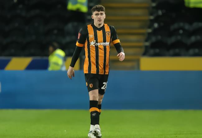 官方 : 赫尔城中场卡勒姆-琼斯租借加盟绿色森林流浪