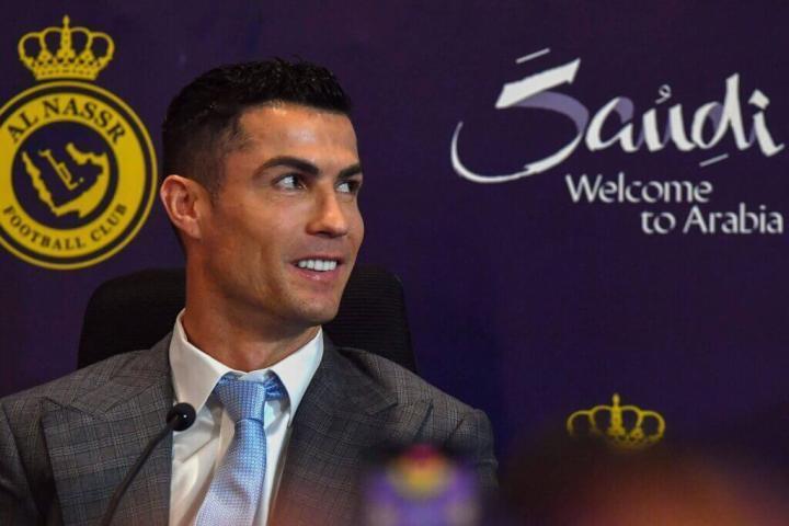 沙特想把18家球队国有化后卖给私人老板，并称绝不会像中超