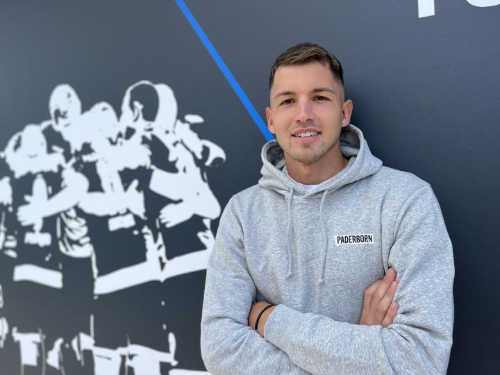 1、据《图片报》消息，沙尔克前锋派林格即将转会至