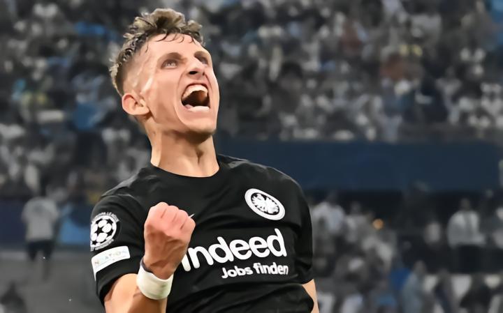 图片报：米兰和纽卡竞争林德斯特伦，法兰克福要价 4000万欧