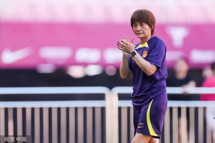 7月5日下午，中国国家女子足球队在青岛举行了媒体