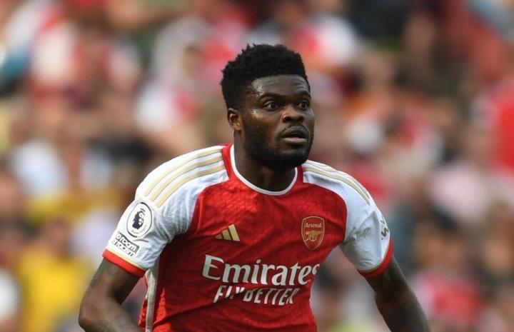 英媒：阿森纳希望3000万镑卖托马斯，尤文和几家沙特球队有意