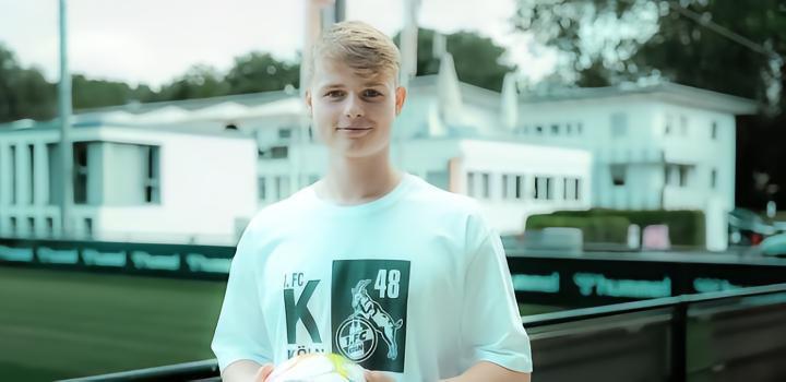 官方:乌尔比格与科隆续约至2026年，并外租菲尔特