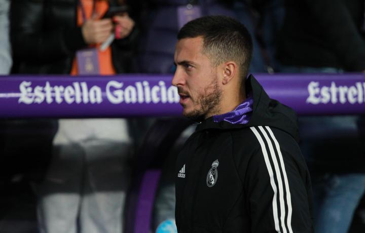 西媒《relevo》报道，在签下梅西、布斯克茨，