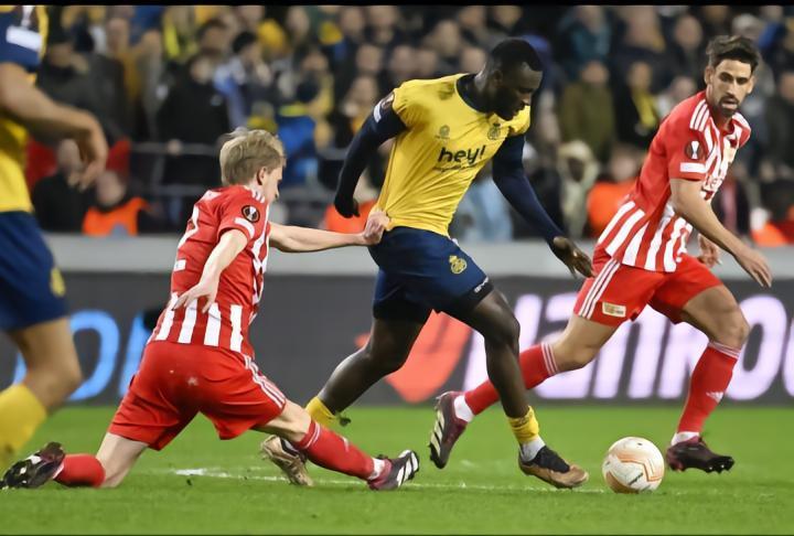 下赛季圣吉罗斯的欧战主场将在安德莱赫特的乐透公园球场进行