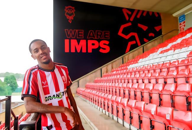 官方 : 林肯城免签谢周三左后卫杰登-布朗