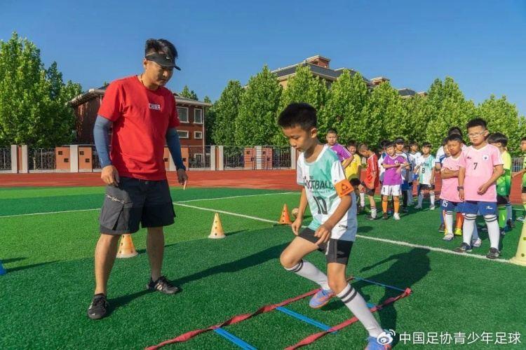 在这所小学 师生与足球十年共成长