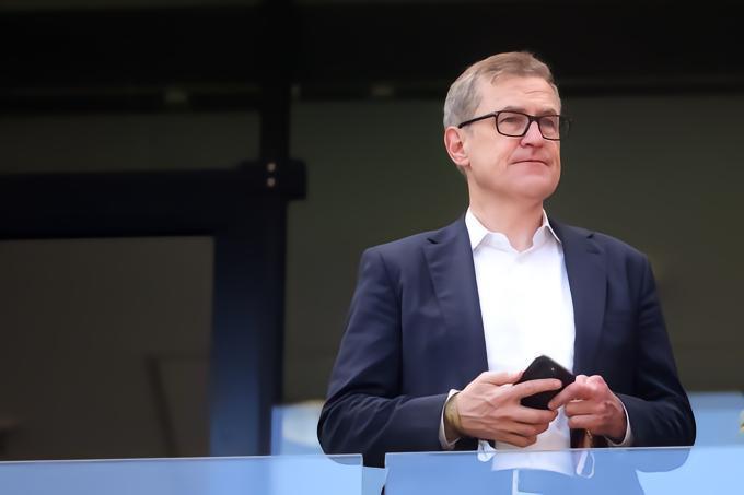 德媒：拜仁认为凯恩转会和去年莱万类似，高层共同参与交易