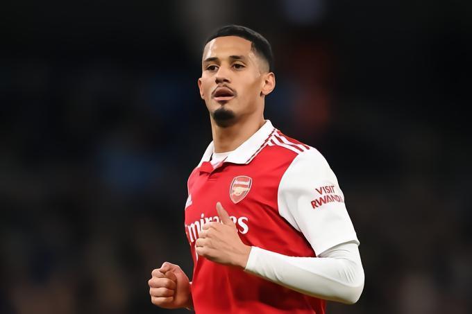 TA：萨利巴与阿森纳续约4年，今天官宣