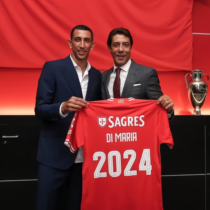 迪马利亚出席加盟仪式，2500名球迷见证，剑指第39冠