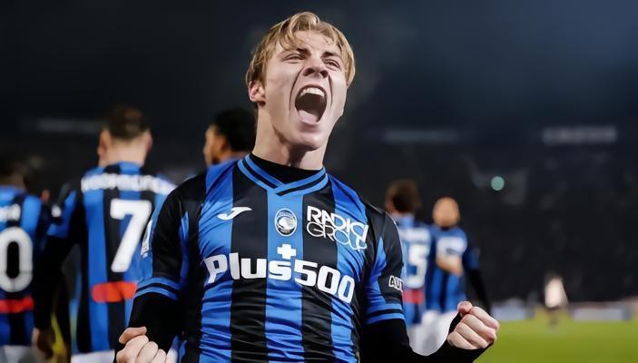 随着曼联即将展开拉练，高层加快了引援步伐曼联已经