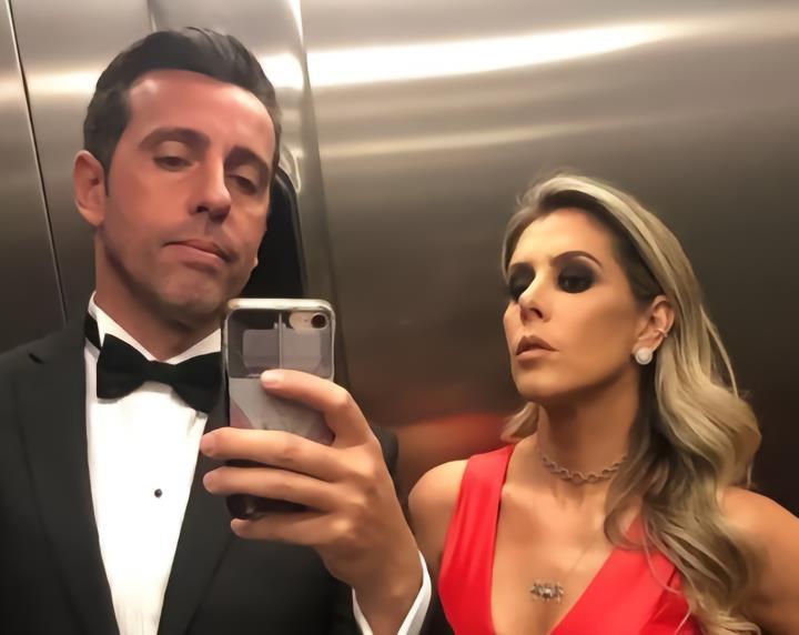 认识阿森纳首席执行官埃杜的妻子，她曾对枪手球迷竖起了中指