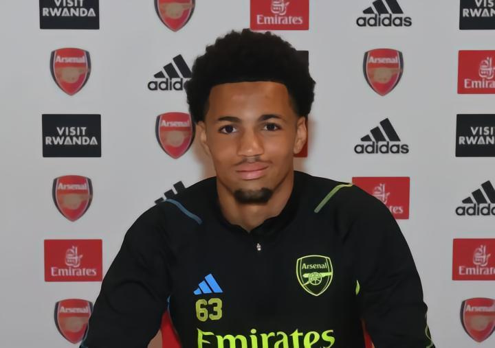 官方：天才少年恩瓦内里与阿森纳续约，曾拒绝多家豪门邀请