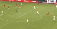 半场战报：梅州1-0十人成都，张岩出击染红，陈哲超补时破门