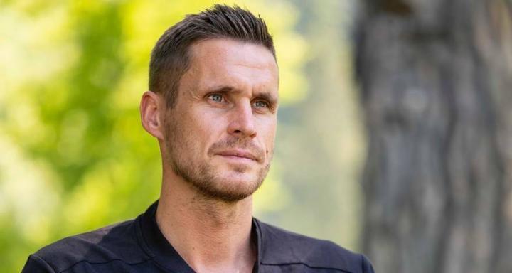 凯尔：罗伊斯交出队长袖标彰显了伟大；我们会找到合适的人选