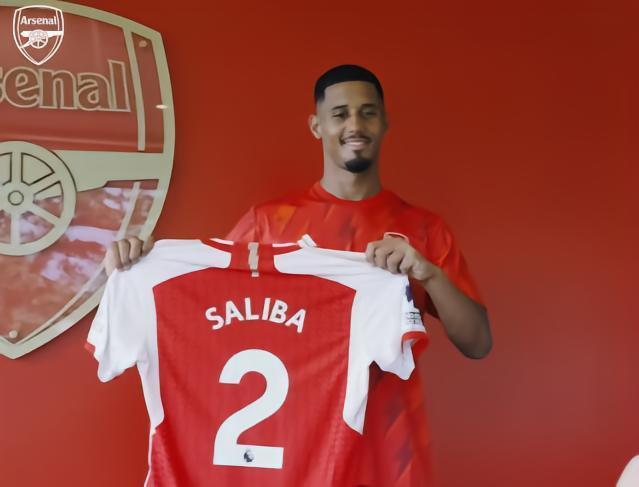 萨利巴：做续约决定很容易，我想和阿森纳一起赢得一切