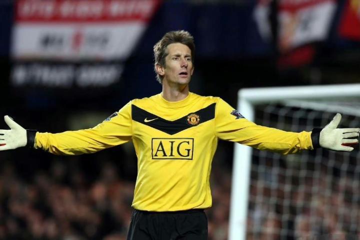 言论丨52岁的荷兰足球名宿范德萨因脑溢血被紧急送