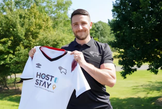 官方 : 德比郡签下罗瑟汉姆前锋华盛顿