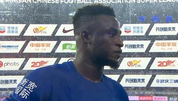 阿齐兹：高畠勉教练让我们在场上多点耐心，球队正在越来越好