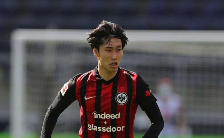 德媒：米兰不签镰田大地，他可能重新与法兰克福签约