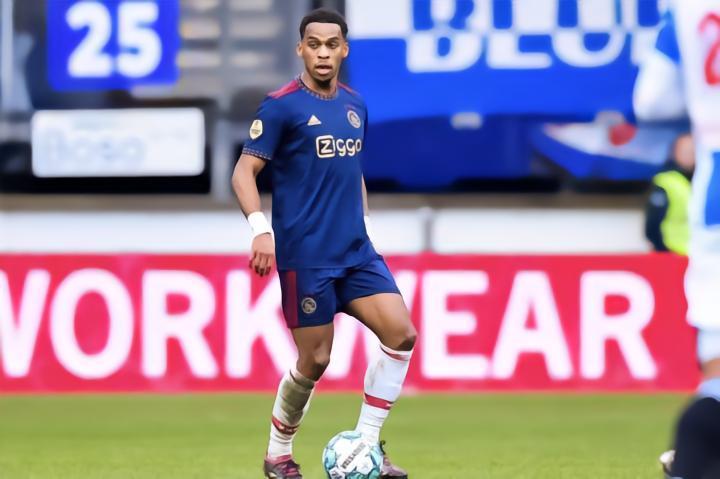 斯塔姆：在荷兰我们都很喜欢廷贝尔，他能在枪手获得成功