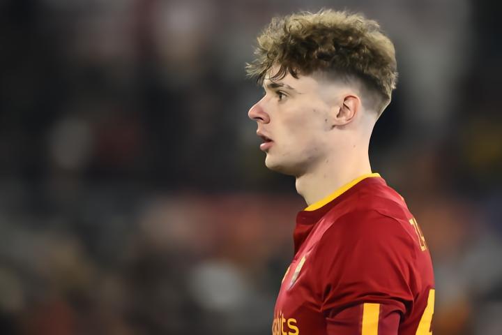 意媒：扎莱夫斯基假期加练，并将提早一周归队训练