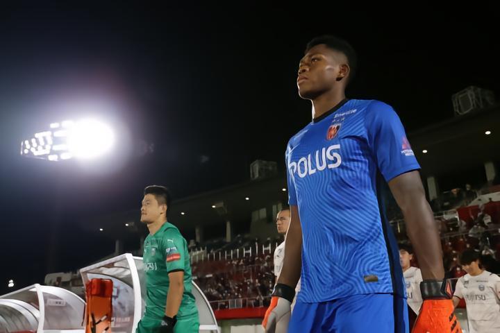 罗马诺：铃木彩艳是曼联后备门将位置的选择之一