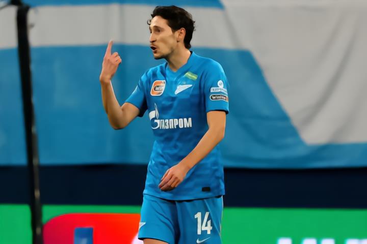 法媒：图卢兹非常关注俄罗斯中场库兹亚耶夫