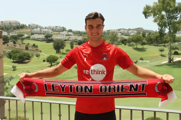 官方:莱顿东方租借米堡门将布琳，合同至赛季结束