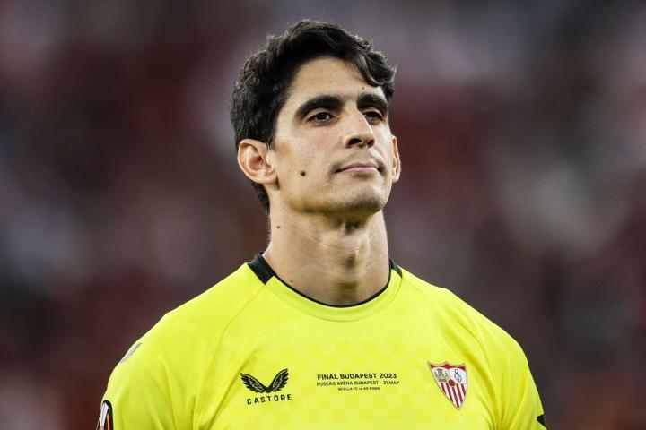 替索默，西媒：拜仁有意塞维利亚门将布努，球员愿意加盟