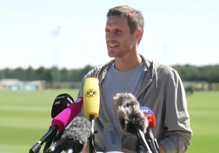 凯尔：德甲是激动人心的联赛，新赛季有很多雄心勃勃的球队