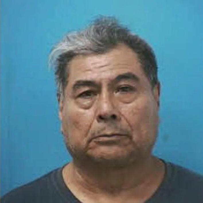 禽兽，美国63岁足球教练因遗失手机被警方查出性侵犯多位男童