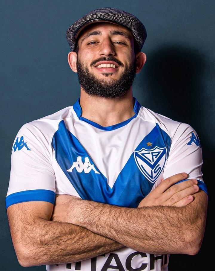 记者：海港外援巴尔加斯接近外租萨斯菲尔德六个月