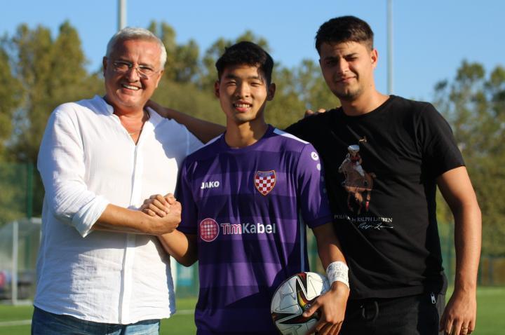 贾博琰：留洋要耐得住寂寞；错过U20亚洲杯挺可惜目标国家队