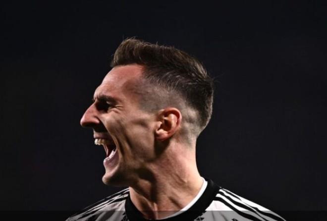 米利克：教练将决定首发人选，很多球员在为位置而战