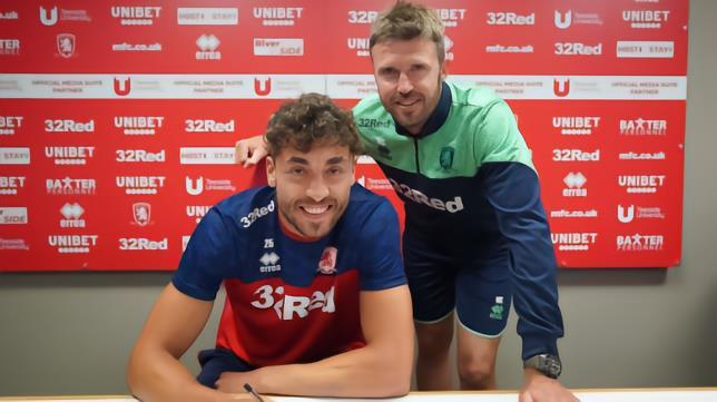 官方 : 米德尔斯堡与中场克鲁克斯签订一年续约合同