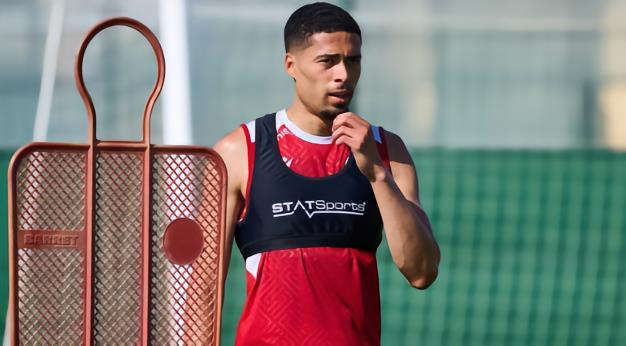 官方 : 雷丁以三年合同免签前剑桥联前锋尼布斯