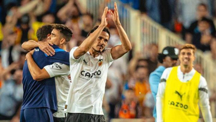 塞尔电台：瓦伦西亚已告知卡瓦尼并不在下赛季球队计划中