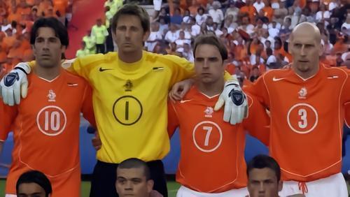 前国家队队友斯塔姆祝福范德萨：希望他能早日康复