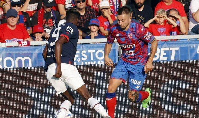 克媒:科隆有意琴斯托霍瓦右后卫图多尔，转会费250万欧