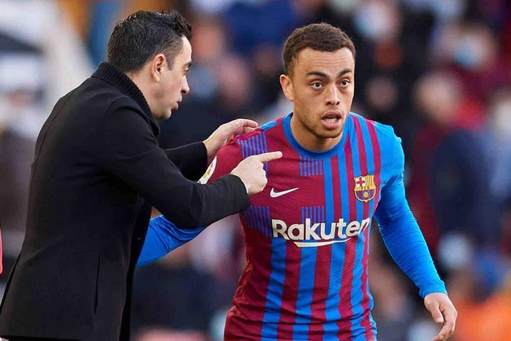 加泰电台：哈维决定带德斯特去美国参加季前赛，准备给他机会