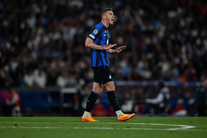 德天空：狼堡租借 1400万欧买断报价戈森斯，国米想要更多