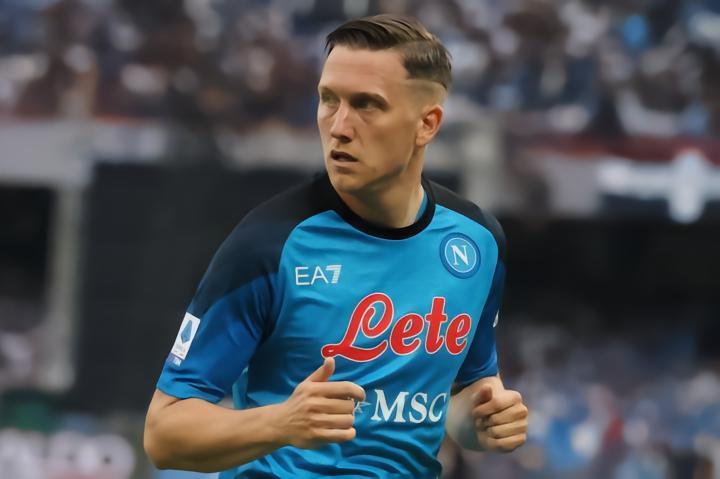 波兰名宿：沙特的报价无法拒绝，泽林斯基可以三年后再回来