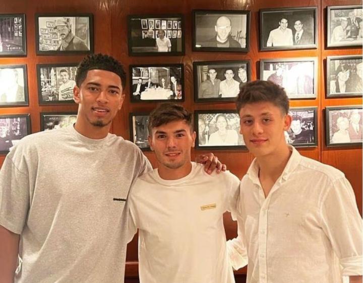 阿斯：第一堂训练课就表现抢眼，克罗斯带头为居莱尔进球欢呼